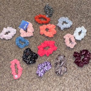 Dew edit Kaitlyn bristowe scrunchies (15)